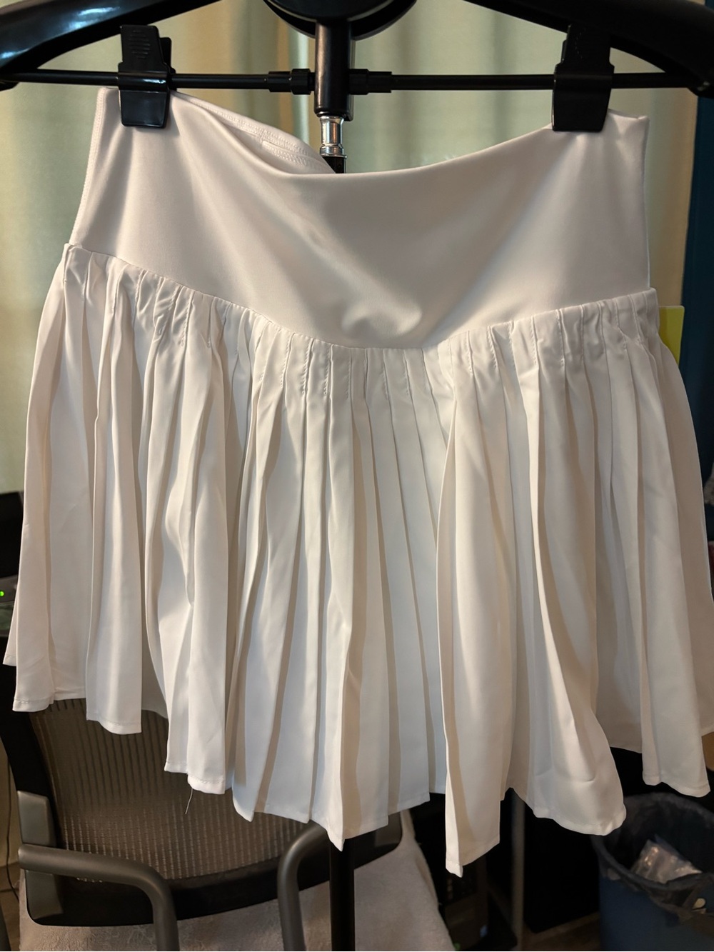 White Pleated Women's Tennis Skorts